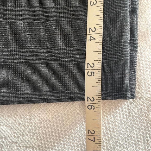 Mario Serrani Ladies Cropped Dress Pant (14 x 26) - Picture 4 of 13